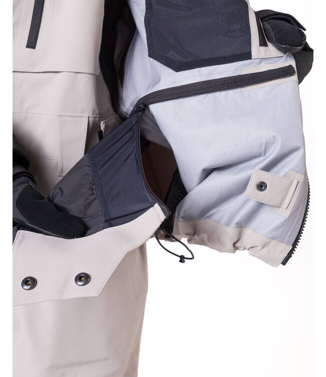 L1 MENS LIGHTHOUSE JACKET PALE GREY/BLACK 2027