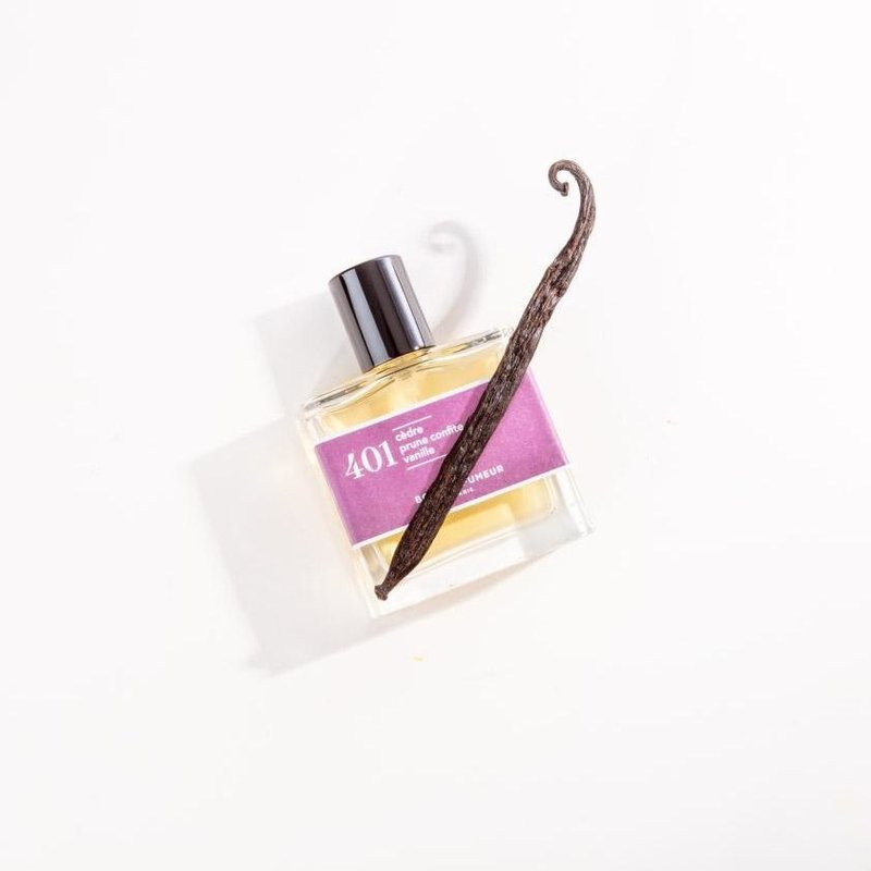 Bon Parfumeur 401 : cedar / candied plum / vanilla