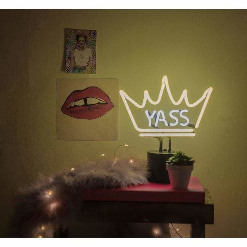 Amped&Co Yass Queen Neon Desk Light