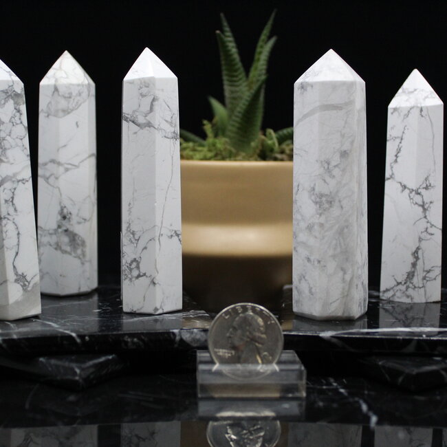 White Howlite (Magnesite) Tower Point Generator - Medium (3-4")
