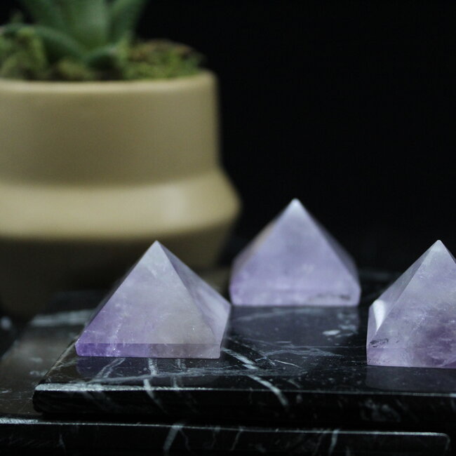 Amethyst Pyramid - Small 1"