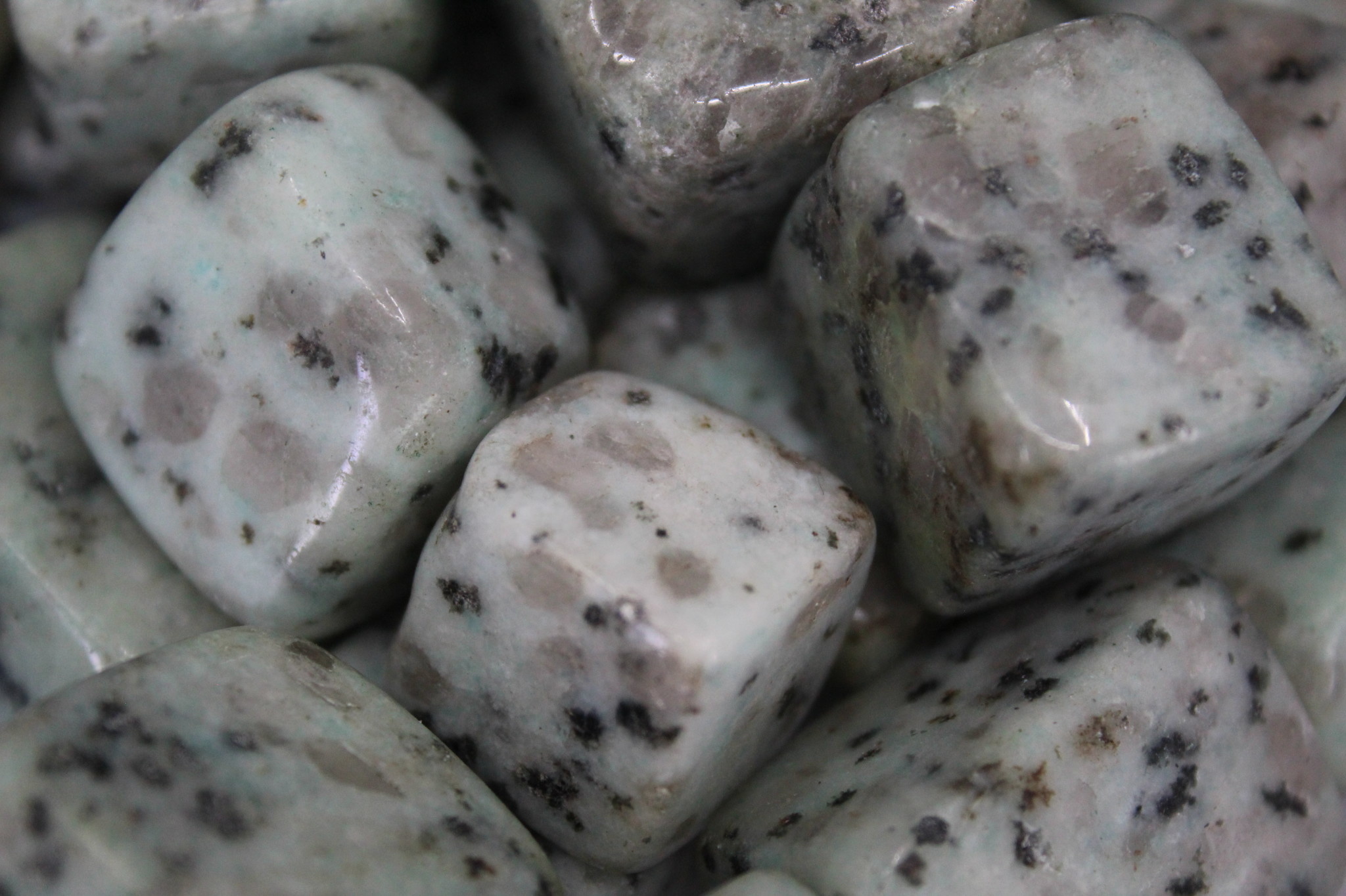 Kiwi Jasper/Amazon River Stone Cubes 1" Awakenings