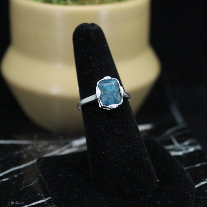 Blue Apatite Ring - Size 7 - Sterling Silver Rectangle