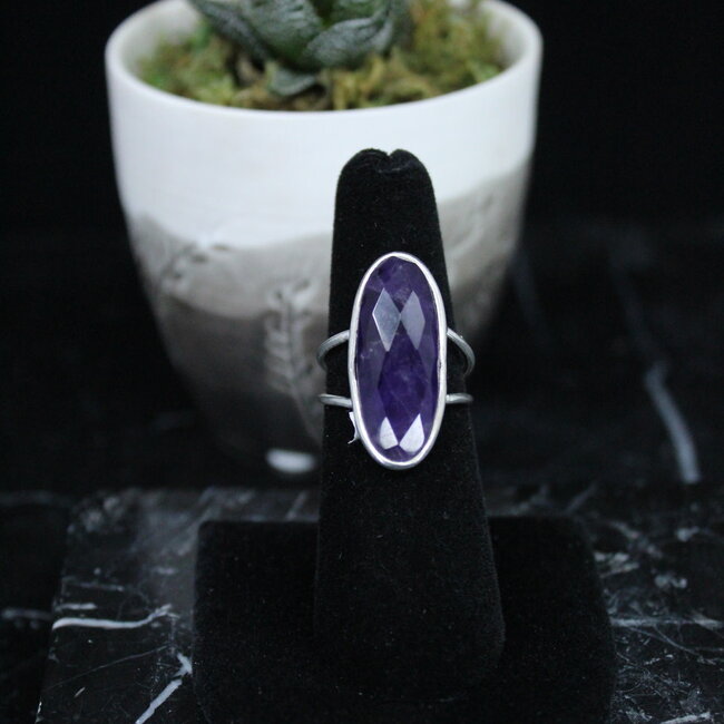 Faceted Amethyst Ring - Size 7 - Large Oval Sterling Silver