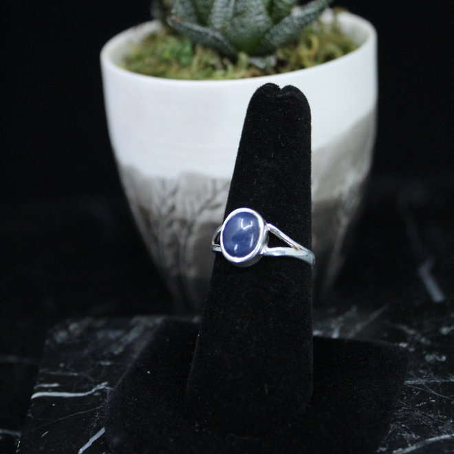 Blue Sapphire Ring - Size 7 - Sterling Silver Oval