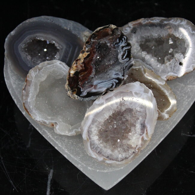 Ocos Agate Geodes - Medium Rough Raw Natural