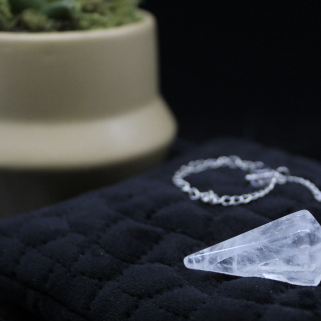 Clear (Crystal) Quartz Pendulums - Dowsing Hexagonal Faceted Point Divination - Silver Chain Crystal Gemstone