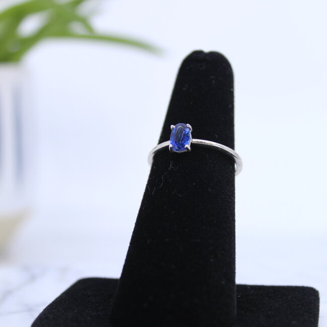 Blue Kyanite Rings - Size 6 Faceted Oval Prong Claw Set - Sterling Silver