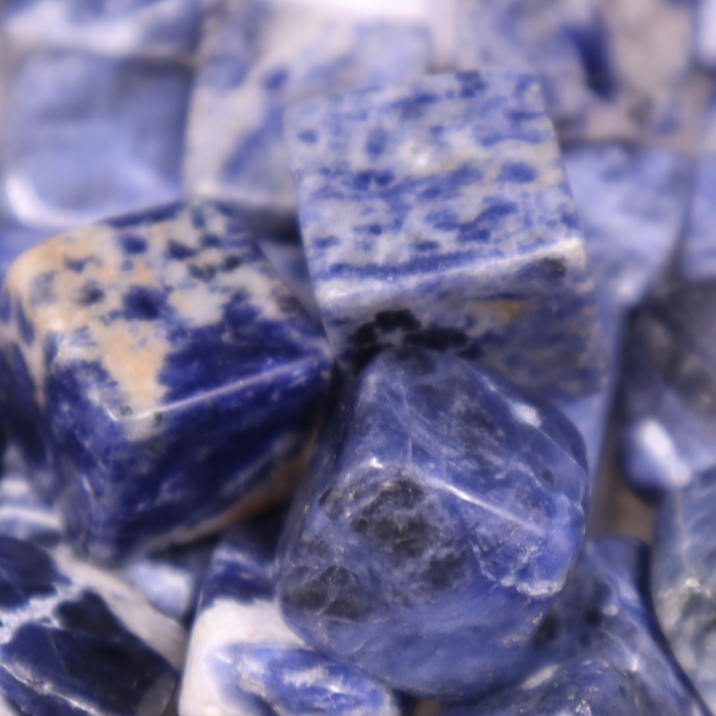 Sodalite Cubes 1"
