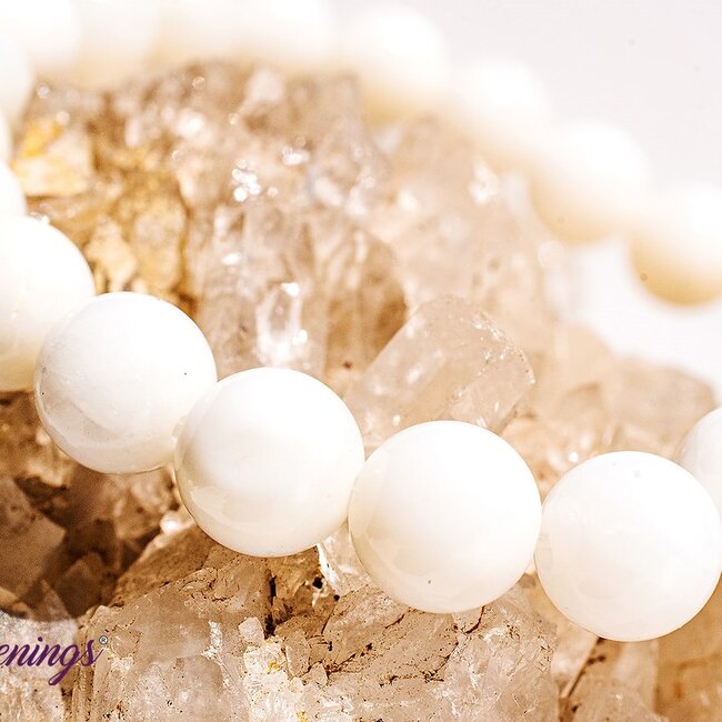 Mother of Pearl Bracelets - 8-9mm