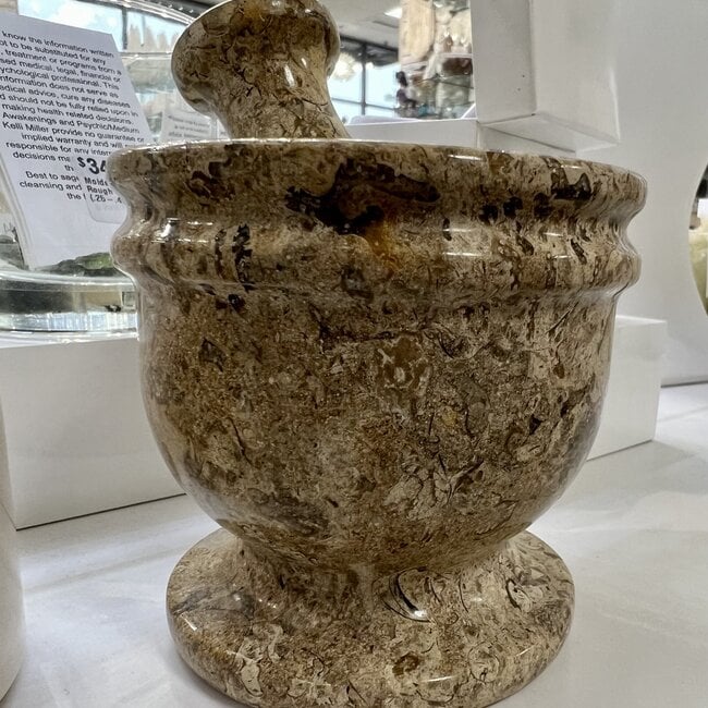 Mortar & Pestle on Pedestal - Beige Shell - 4"