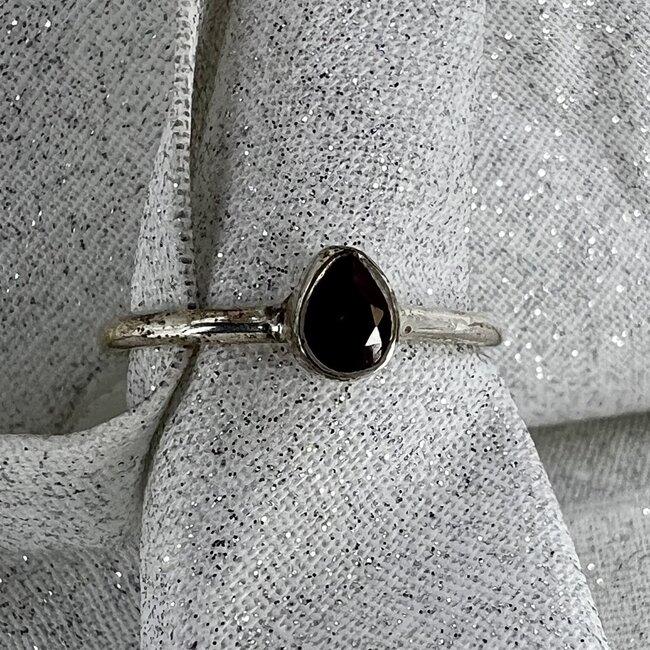 Garnet Ring-Teardrop/Pear Size 7 Faceted Sterling Silver
