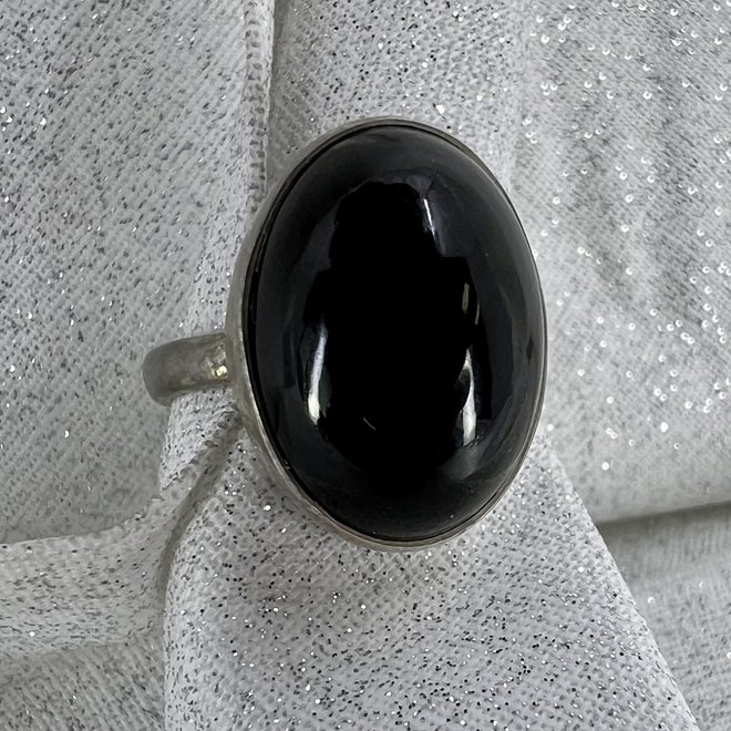 Black Star Diopside Size 6 Oval Ring-Sterling Silver