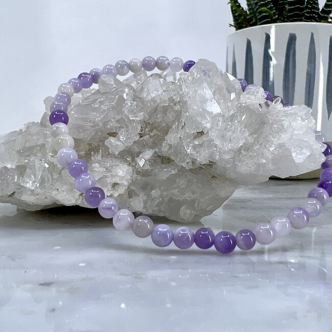 Purple Lavender Jade Bracelet - 4mm
