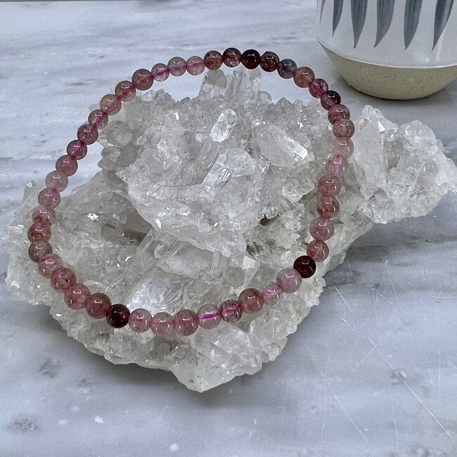 Strawberry/Red Guava Quartz Bracelets-4mm