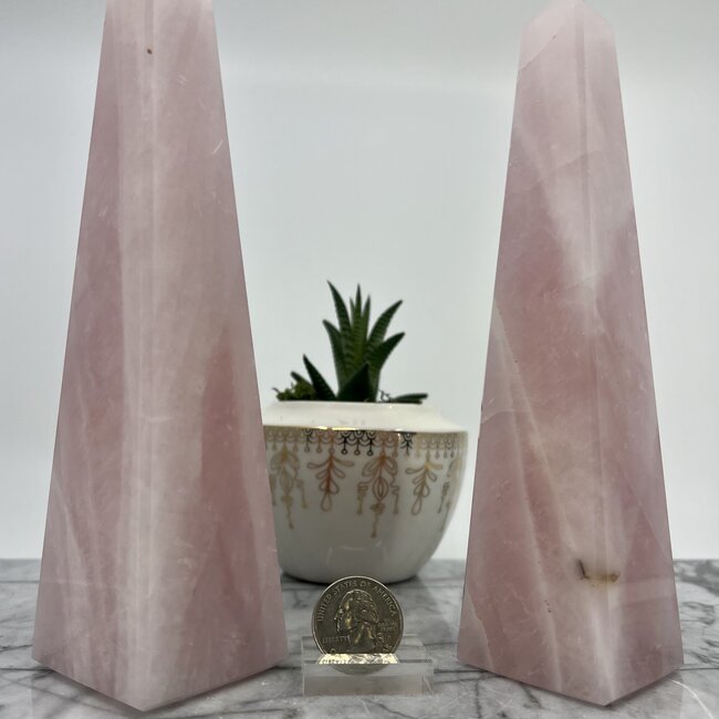 Rose Quartz Obelisk (Tower Generator) - Medium (4-5")