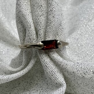 Red Garnet Ring-Size 6 Faceted Rectangle Flush (Emerald Cut)-Sterling Silver