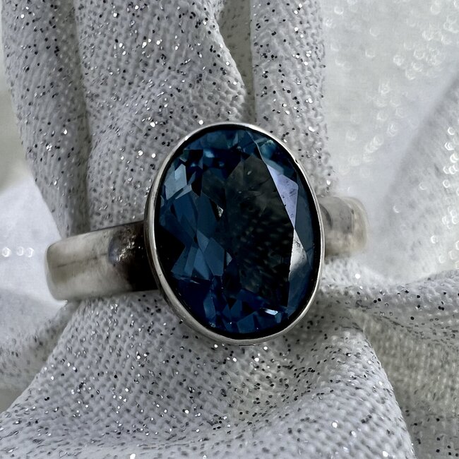 Blue Topaz Ring-Size 6 Bezel Faceted Oval-Sterling Silver