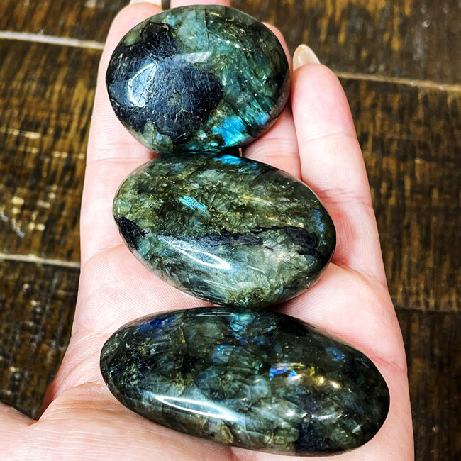 Labradorite Palm Pillow Pocket Stone - Large Galletts