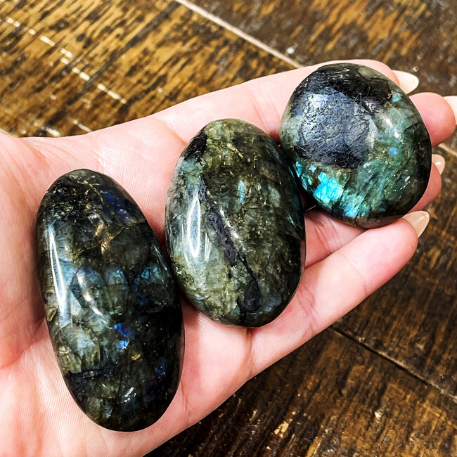 Labradorite Palm Pillow Pocket Stone - Large Galletts