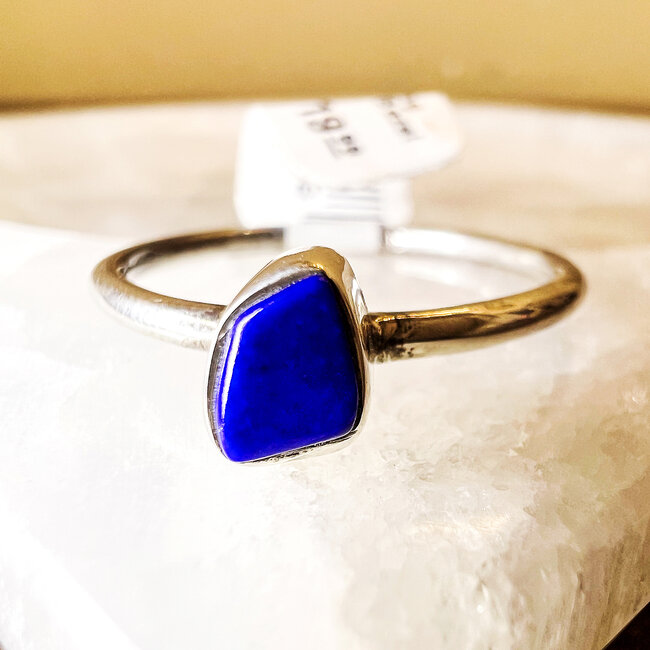 Lapis Lazuli Ring - Size 9 Simple Bezel Set - Sterling Silver
