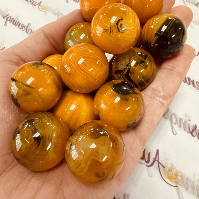 Bloodmoon Agate Spheres Orbs - 25mm Blood Moon