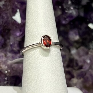 Red Garnet Rings - Size 7 Oval Faceted - Sterling Silver