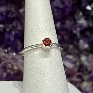 Red Garnet Rings - Size 7 Round Faceted - Sterling Silver