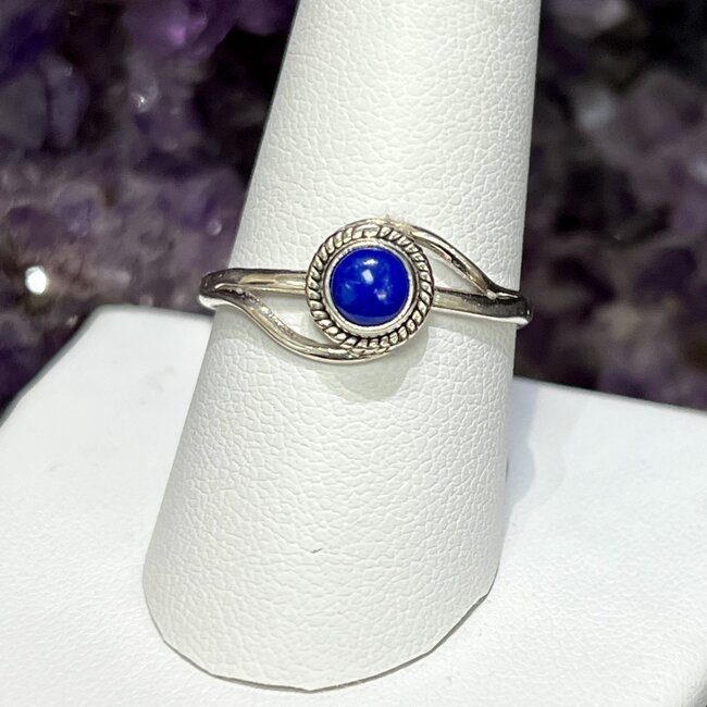 Lapis Lazuli Ring - Size 9 Round Deco Loop - Sterling Silver