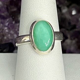 Green Chrysoprase Rings - Size 7 Oval - Bezel Set Sterling Silver (AAA Grade)