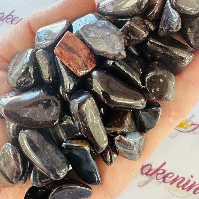 Sugilite + Bustamite + Richterite - Tumbled