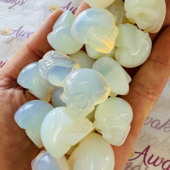 Opalite Skull- Mini