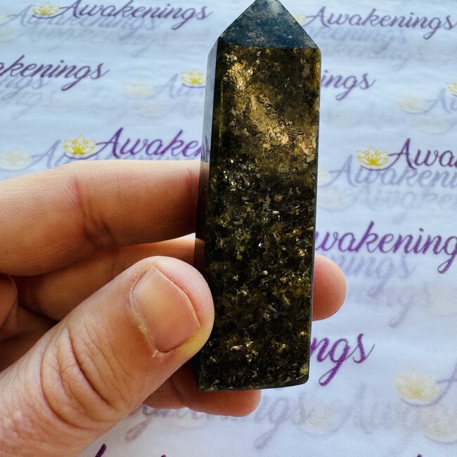 Green Mica (Muscovite) Obelisk Point Tower Generator - Medium (3-4")