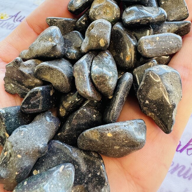 Honduras Black Opal - Tumbled (Medium)