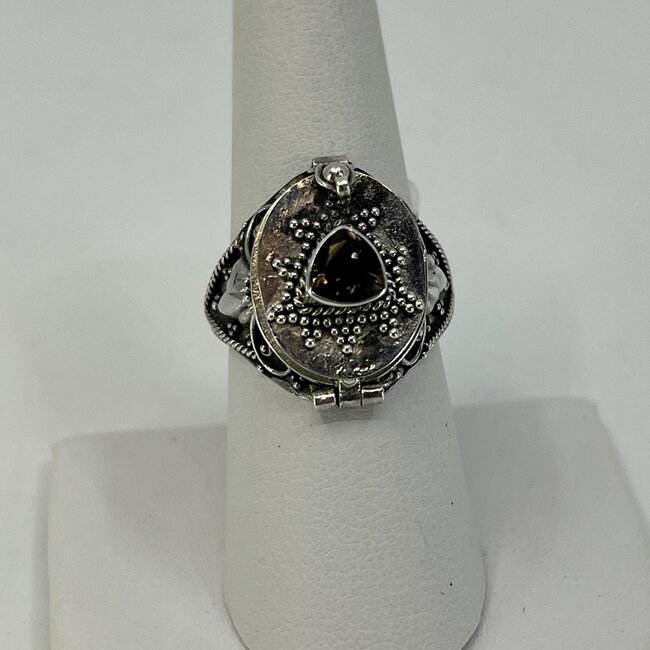 Smoky Smokey Poison Ring - Size 9 Trilliant Triangle Faceted Filigree Sterling Silver