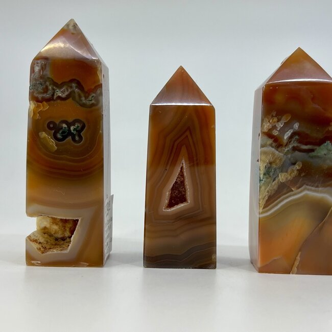 Dark Carnelian Tower Point Generator - Medium 2-4"