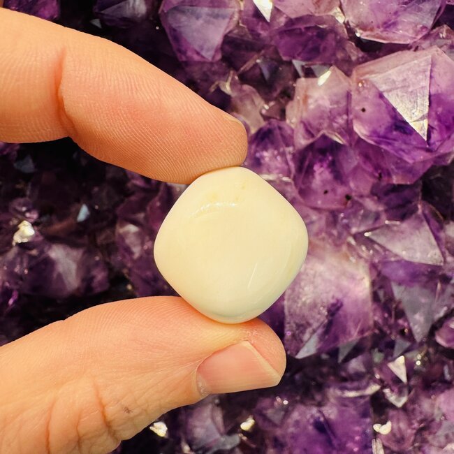 Mother of Pearl - Tumbled