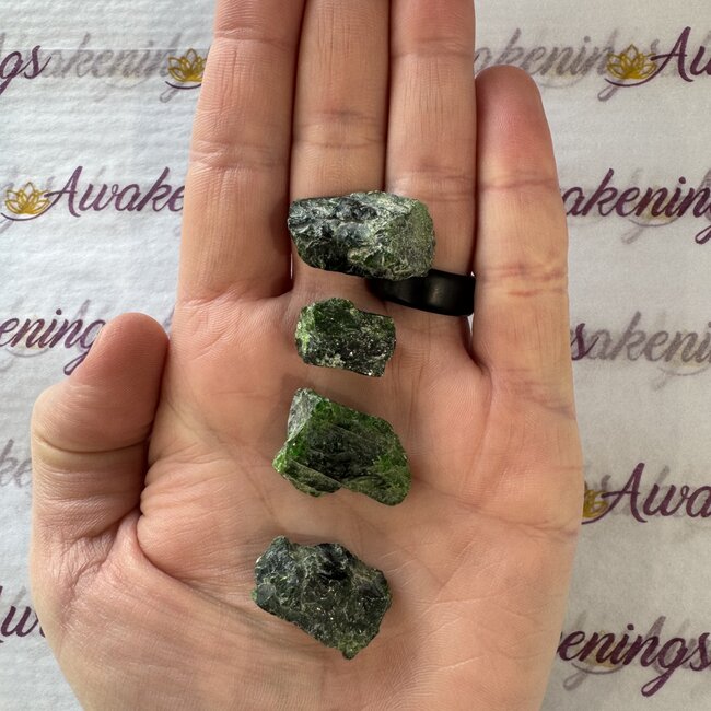 Chrome Diopside Gemmy - Rough Raw Natural