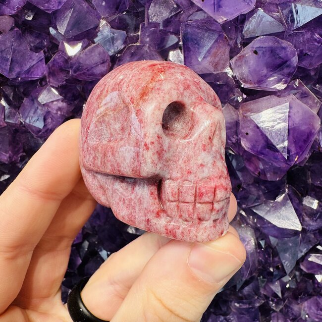 Thulite Skull - 2"
