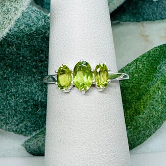 Peridot Rings - Size 8 Triple Marquise (3 Stone) Faceted - Sterling Silver