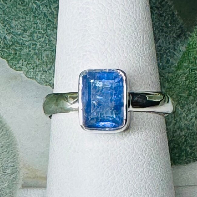 Tanzanite Rings - Size 8 Rectangle Faceted Bezel Set - Sterling Silver