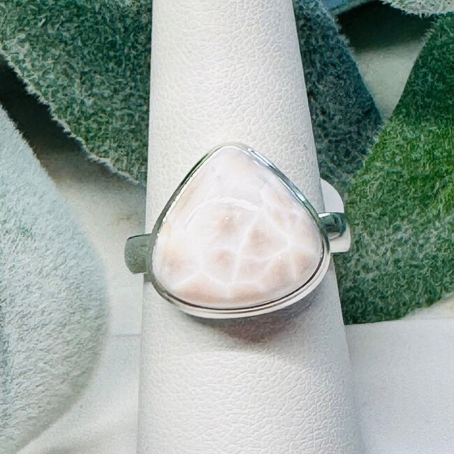 Pink Natrolite Rings - Size 9 Triangle Bezel Set - Sterling Silver (Rhodatrolite Thomsonite Pink Larimar)