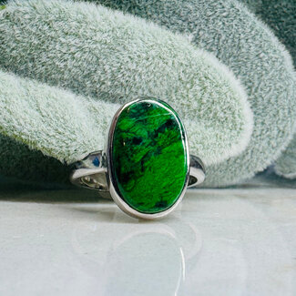 Maw Sit Sit Rings - Size 7 Oval Bezel Set - Sterling Silver