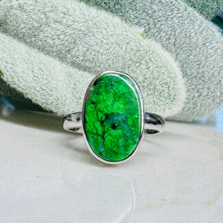 Maw Sit Sit Rings - Size 8 Oval Bezel Set - Sterling Silver