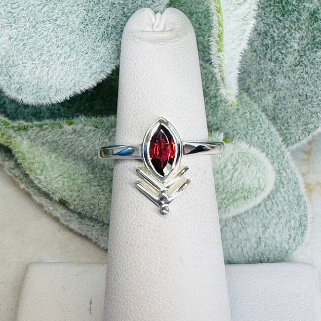 Red Garnet Rings - Size 7 Faceted Marquise 'Wheat' Bezel Set - Sterling Silver