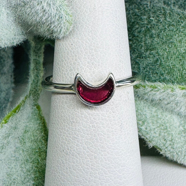Red Garnet Rings - Size 7 Crescent Moon Stackable - Bezel Set Sterling Silver