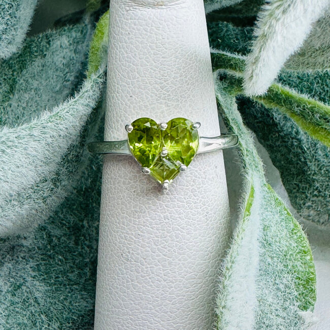 Peridot Rings - Size 8 Heart Faceted - Prong Claw Set Sterling Silver