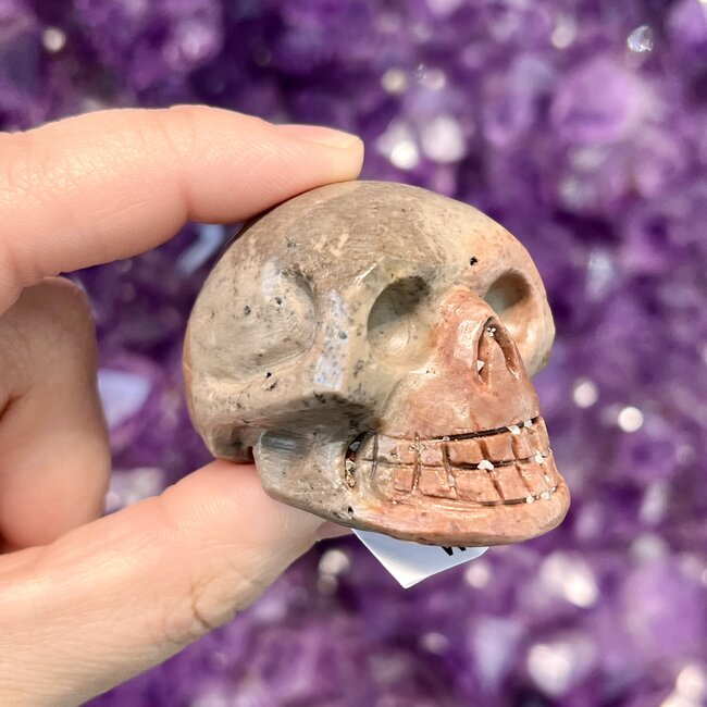 Agate Skull - Medium 2" Carving