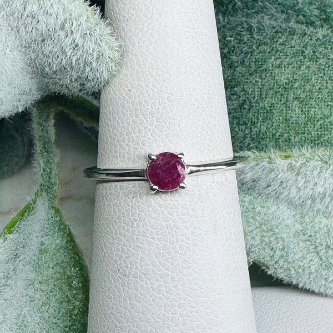 Ruby Rings - Size 7 Round Circle Stackable - Claw Prong Set - Sterling Silver