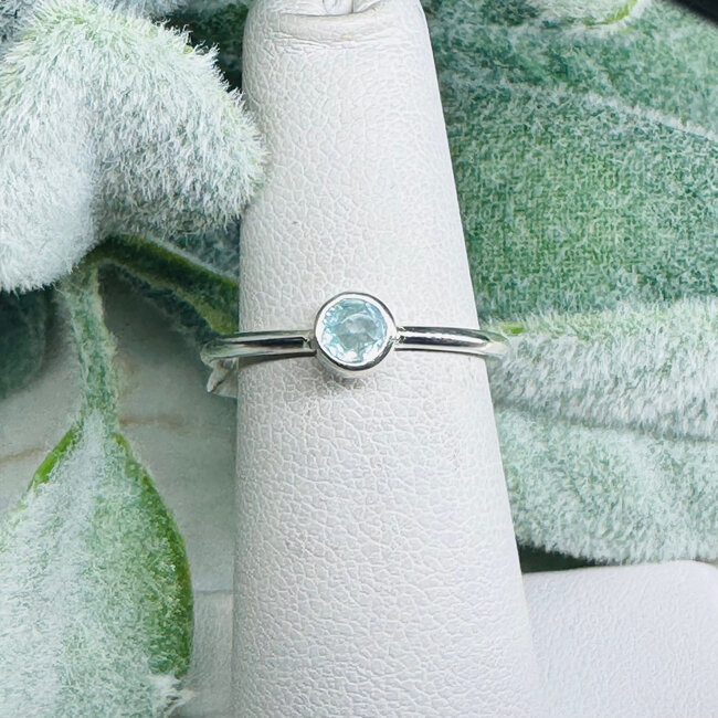 Aquamarine Rings - Size 7 Faceted Round Circle - Bezel Set Sterling Silver